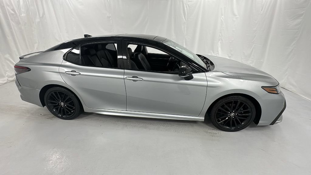 Used 2021 Toyota Camry XSE image 2