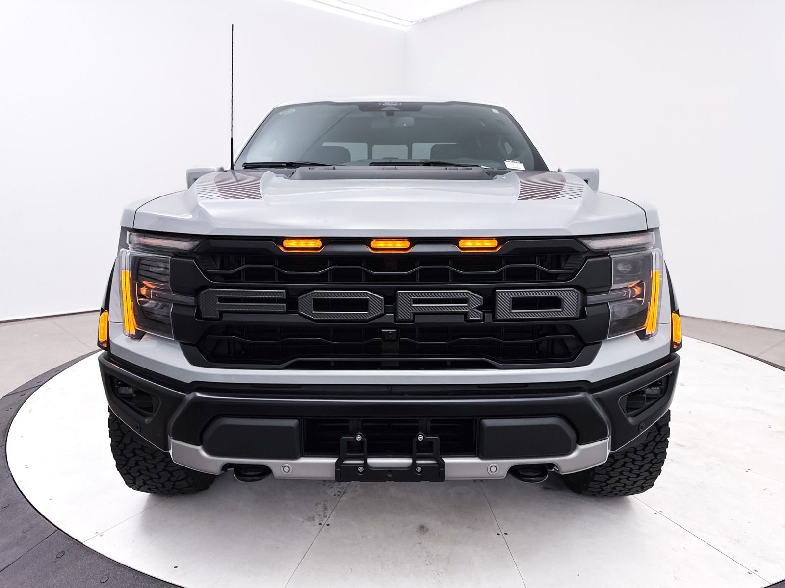 Used 2025 Ford F150 Raptor image 12