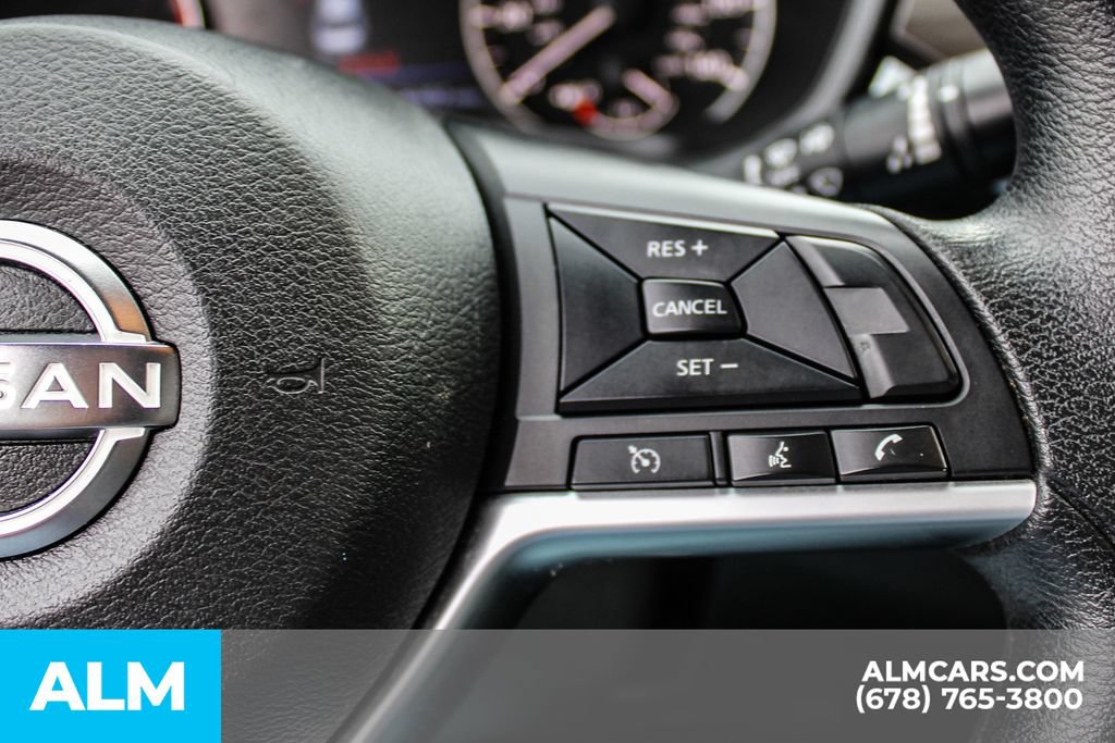 Used 2024 Nissan Altima 2.5 SV FWD image 24