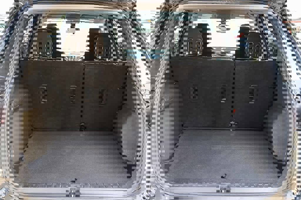 Used 2020 Chevrolet Equinox LS w/ LS Convenience Package image 27