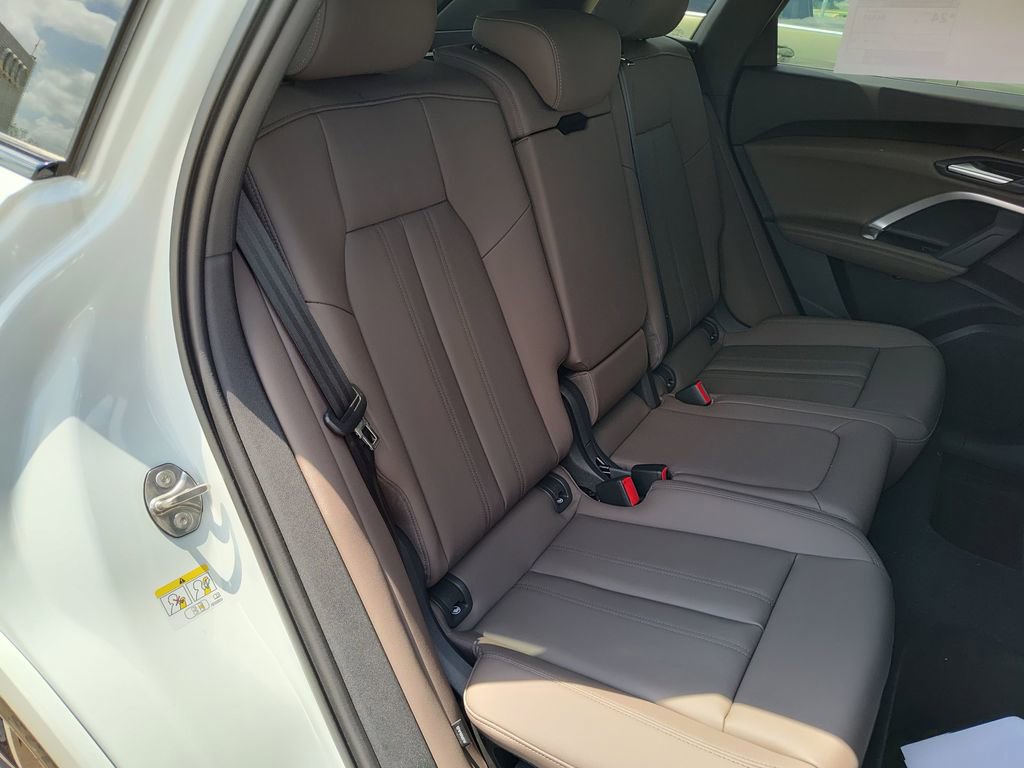 New 2026 Audi Q5 Premium Plus image 14