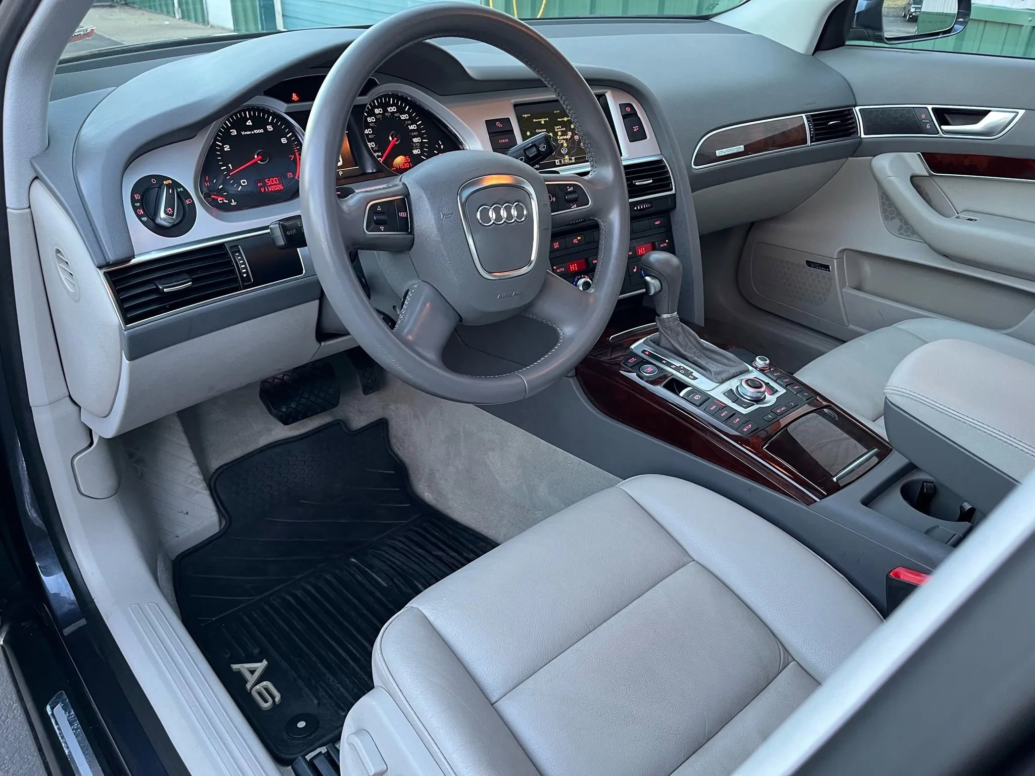 Used 2011 Audi A6 4.2 Prestige image 5