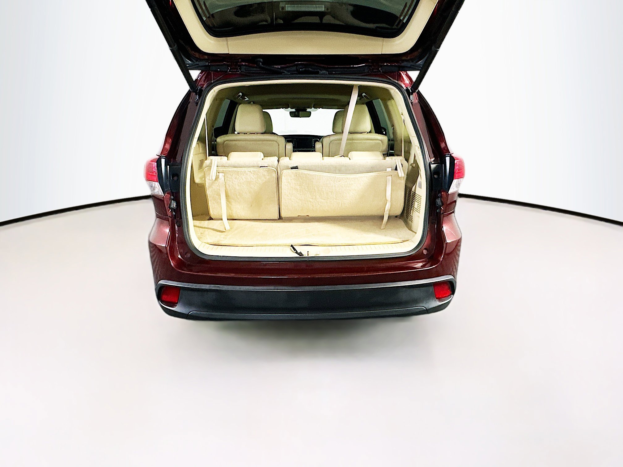 Used 2017 Toyota Highlander XLE FWD image 32