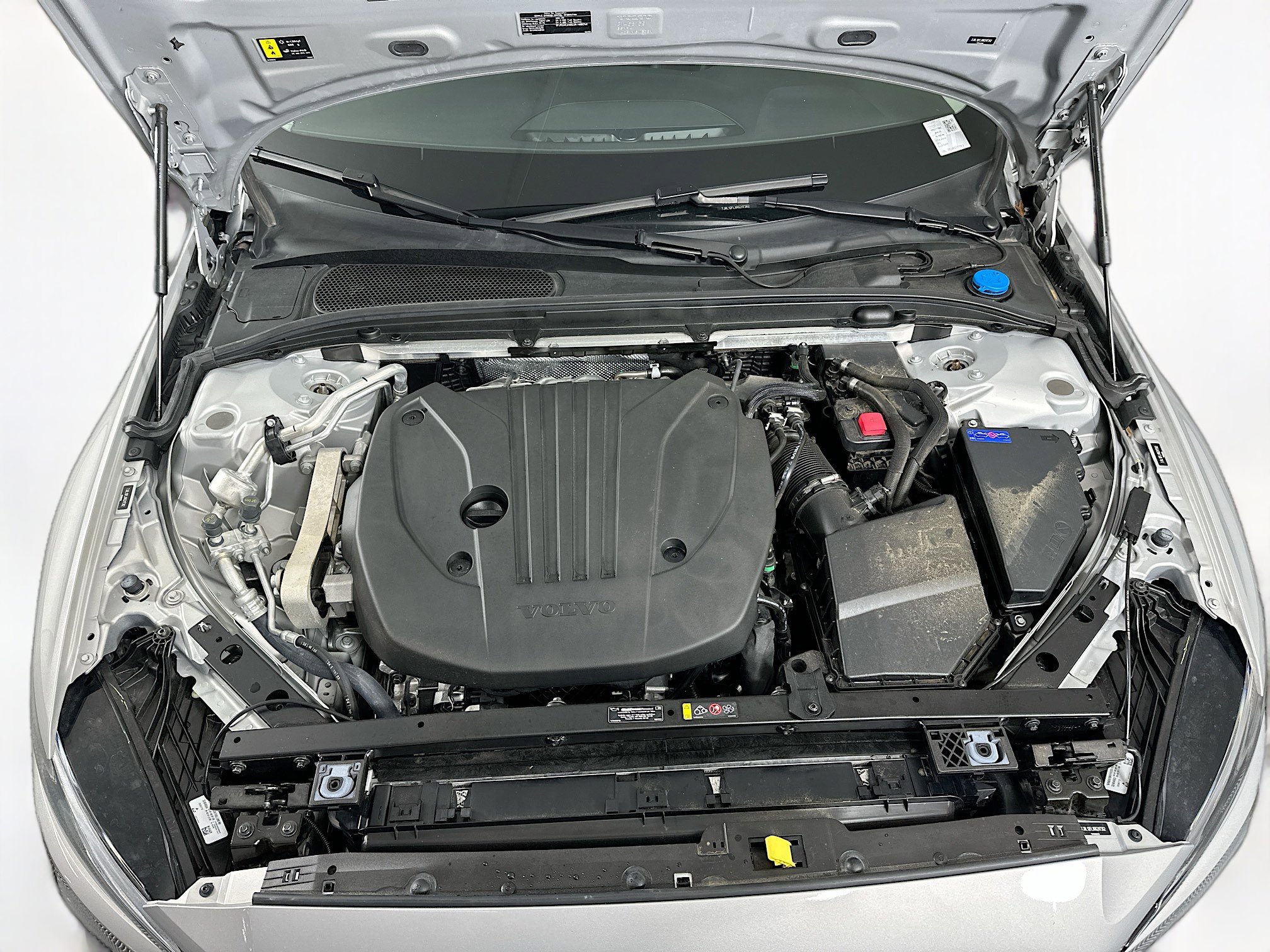 Used 2024 Volvo S60 B5 Plus image 32