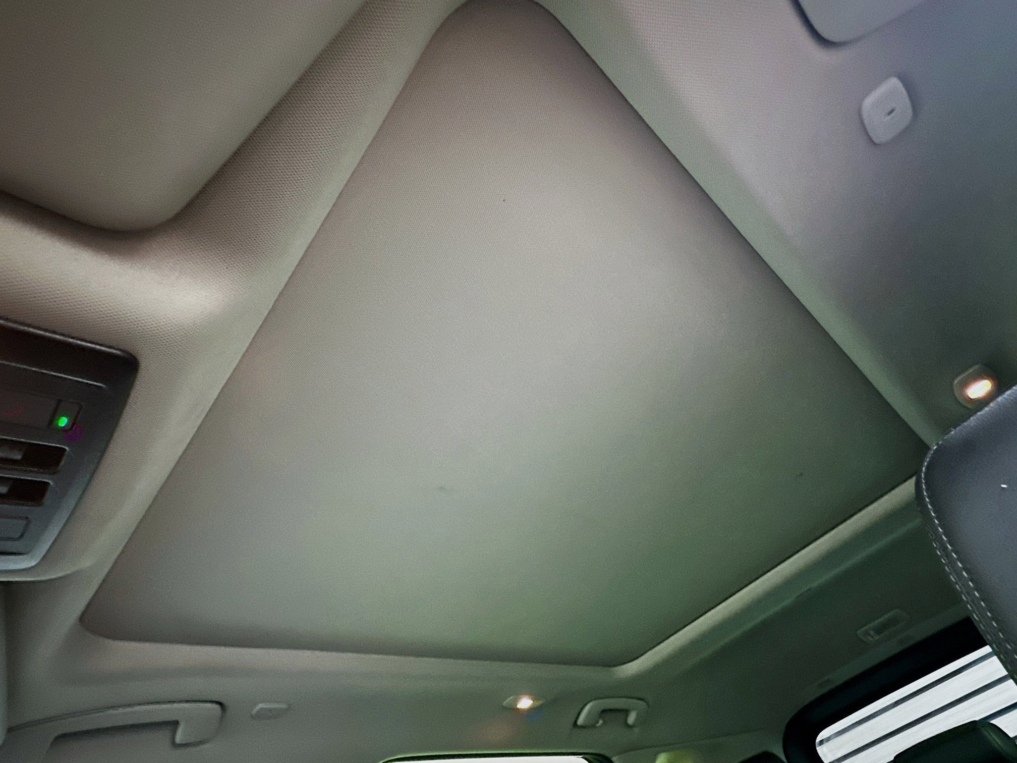 Used 2023 Nissan Rogue SL image 25