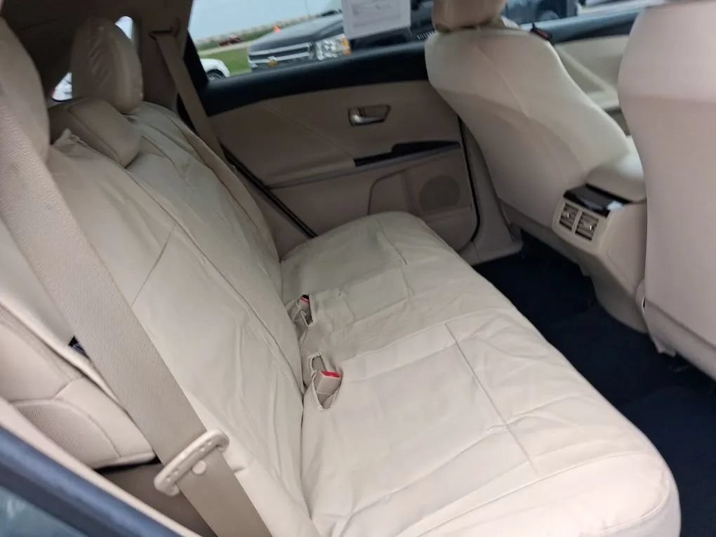 Used 2012 Toyota Venza LE w/ LE Convenience Pkg FWD image 27