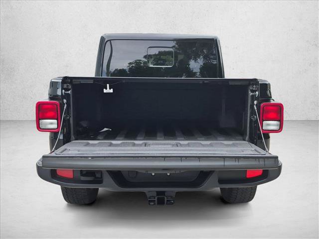 Used 2024 Jeep Gladiator Sport AWD/4WD image 6