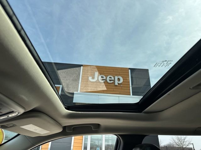 Used 2016 Dodge Durango Limited w/ Premium Group image 36