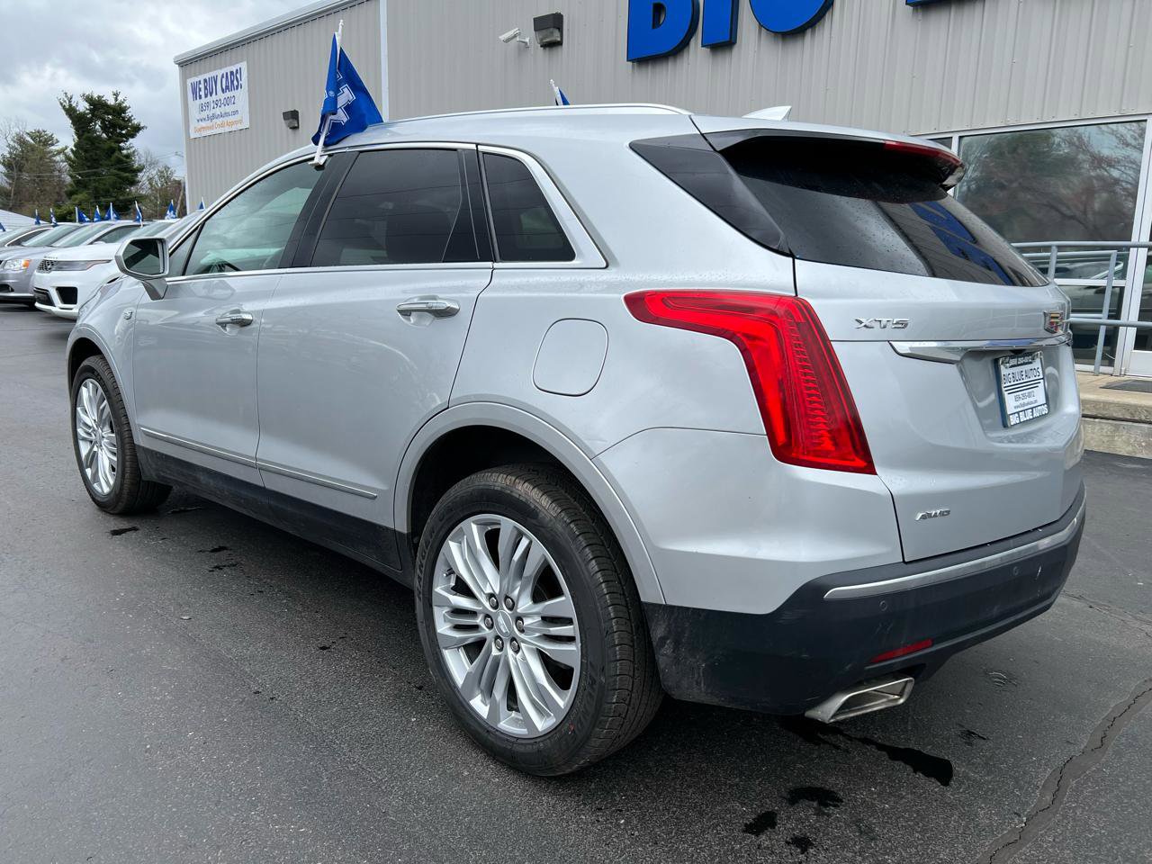 Used 2017 Cadillac XT5 Premium Luxury image 3
