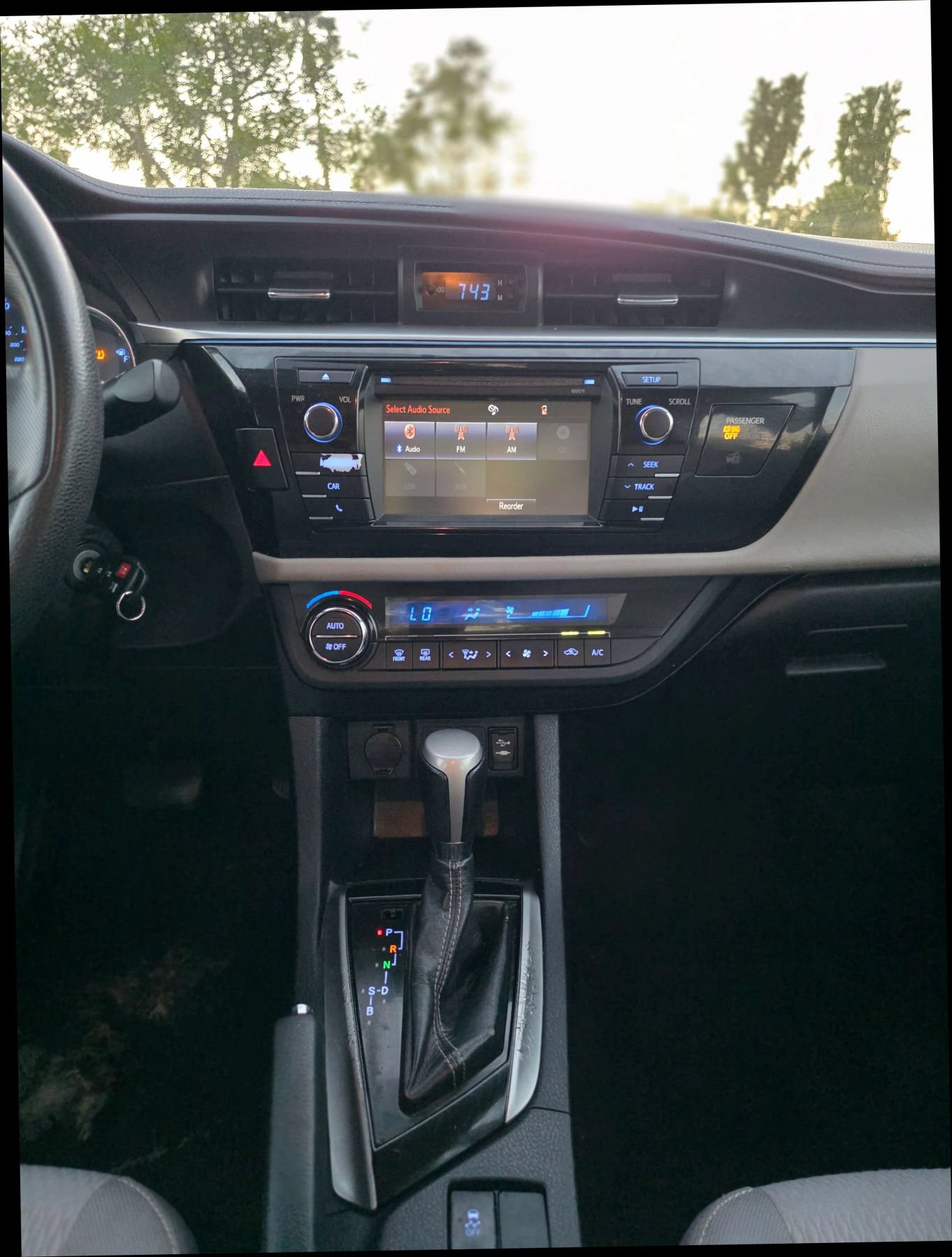 Used 2016 Toyota Corolla LE FWD image 20