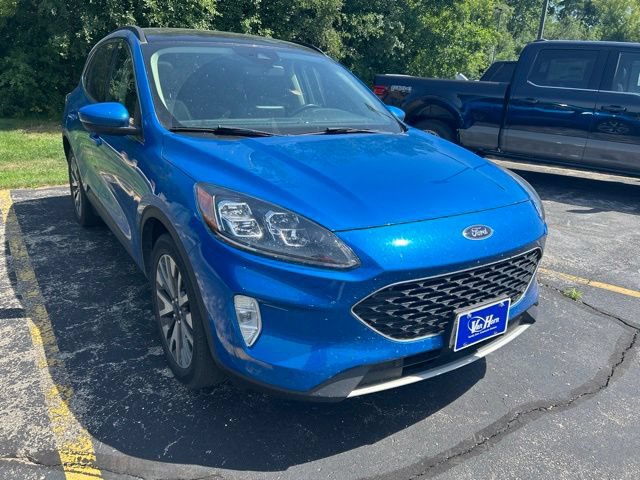 Used 2020 Ford Escape Titanium AWD/4WD image 3