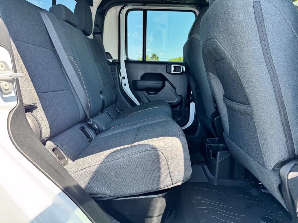 New 2026 Jeep Gladiator Sport AWD/4WD image 13