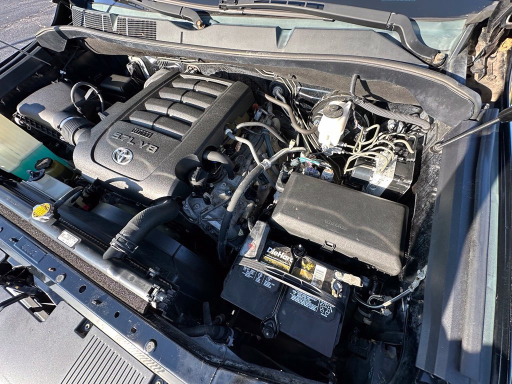 Used 2014 Toyota Tundra SR5 AWD/4WD image 32