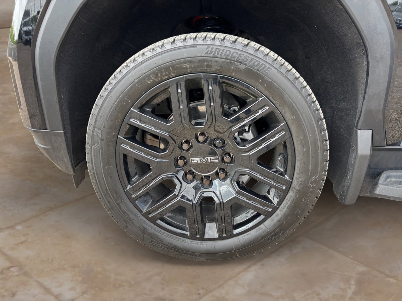 New 2026 GMC Sierra EV Elevation w/ LPO, Elevation Dark Package image 31