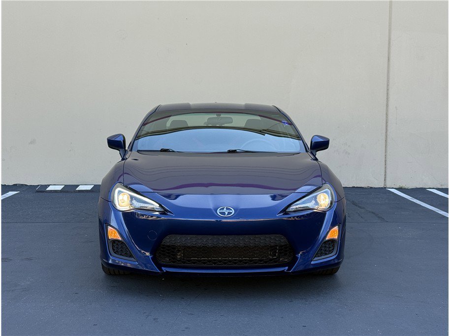 Used 2013 Scion FR-S RWD image 2