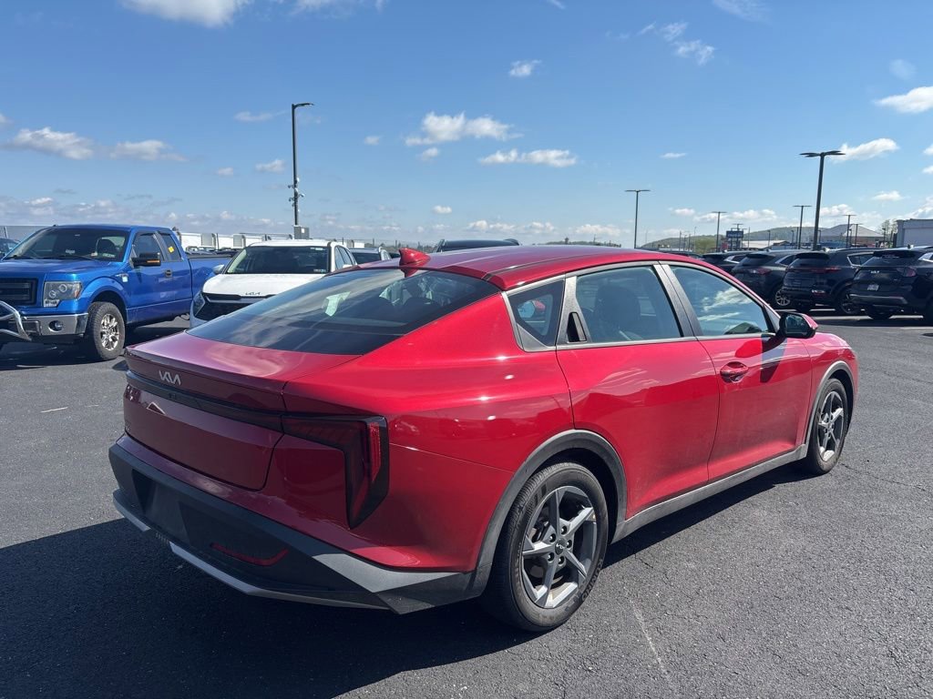 Certified 2025 Kia K4 FWD image 2