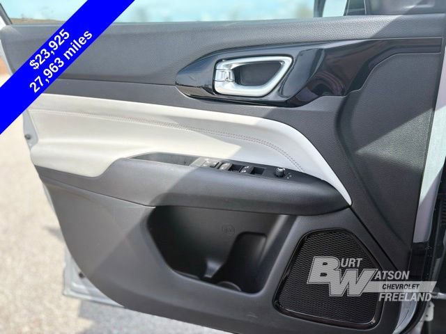 Used 2025 Jeep Compass Limited image 27