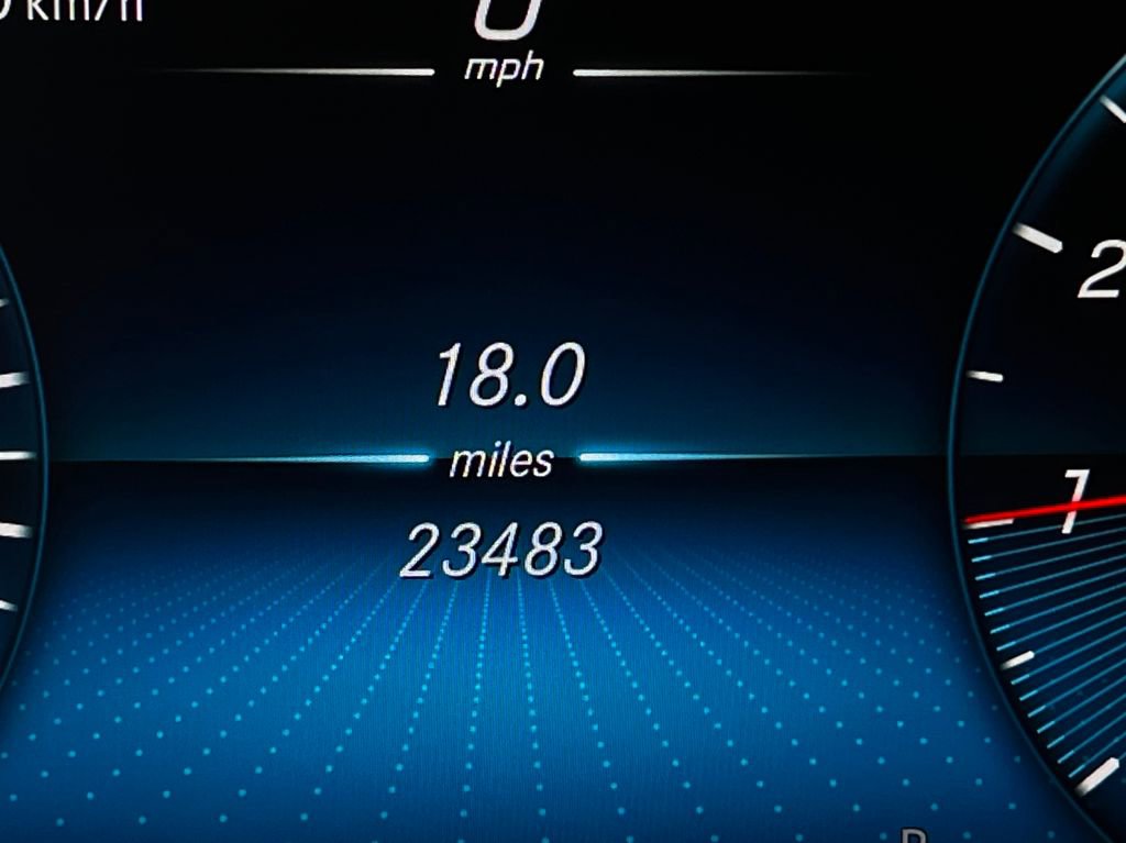 Used 2022 Mercedes-Benz GLC 300 4MATIC image 17