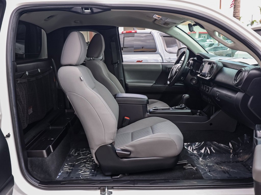 Used 2022 Toyota Tacoma SR image 21