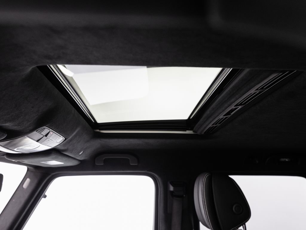 Used 2021 Mercedes-Benz G 550 image 22