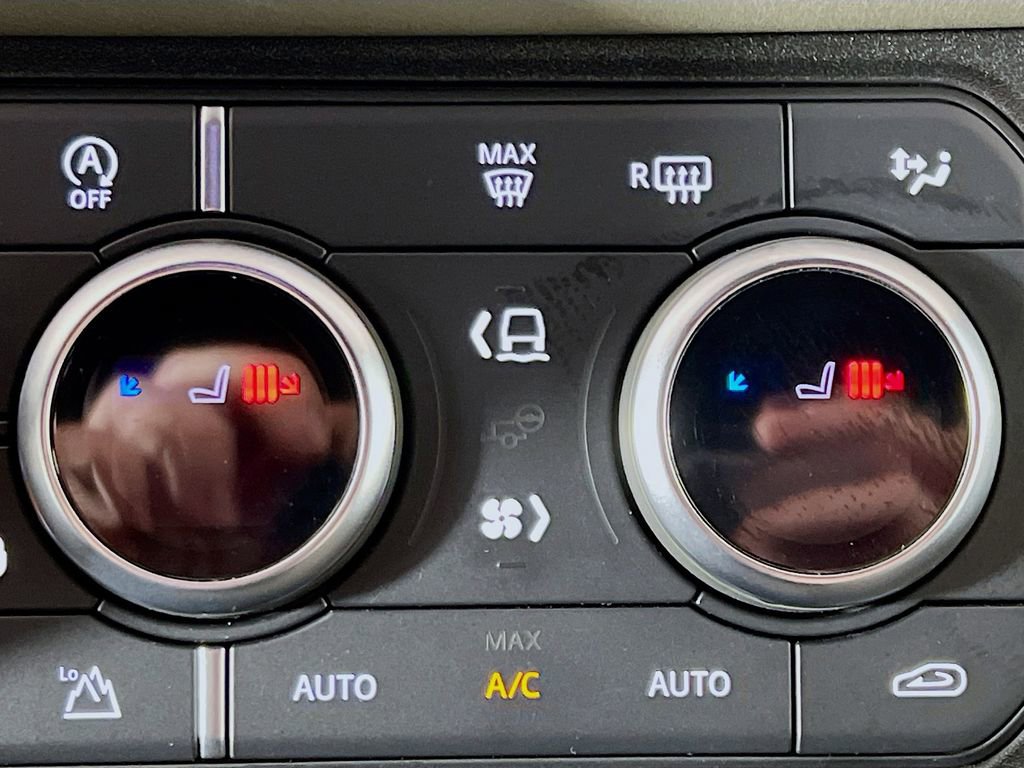 Used 2021 Land Rover Defender 110 S image 21