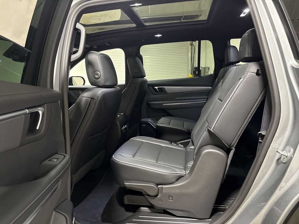 New 2027 Buick Enclave Sport Touring w/ Super Cruise Package AWD/4WD image 24