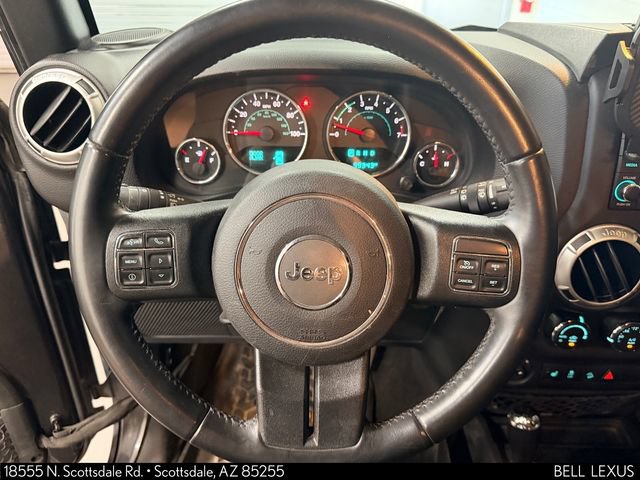 Used 2018 Jeep Wrangler Unlimited Rubicon w/ Cold Weather Group AWD/4WD image 17