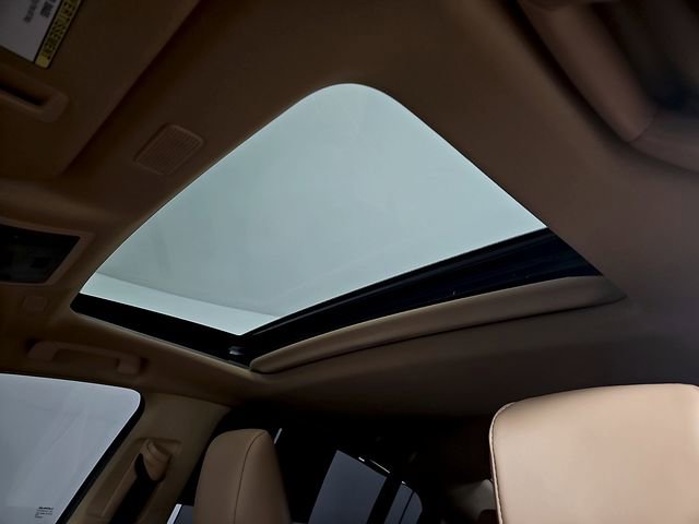 Used 2025 Lexus ES 300h Ultra Luxury w/ Accessory Package (Z1) image 15