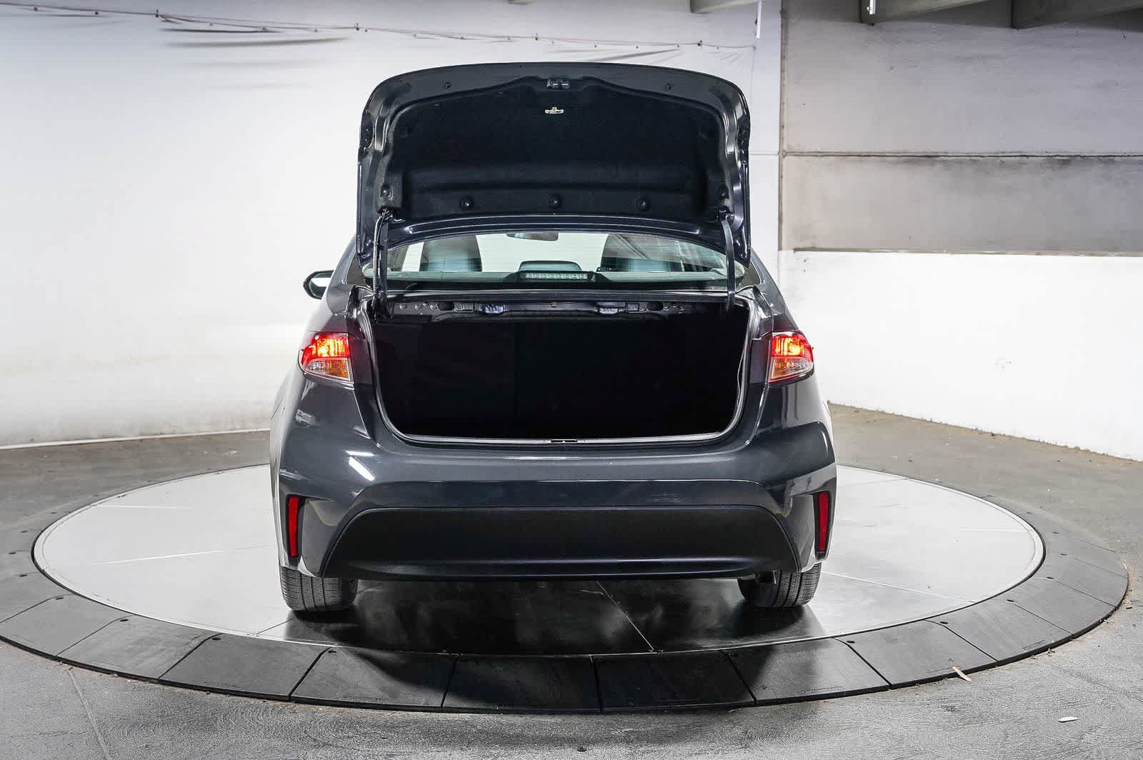 Certified 2024 Toyota Corolla LE FWD image 27