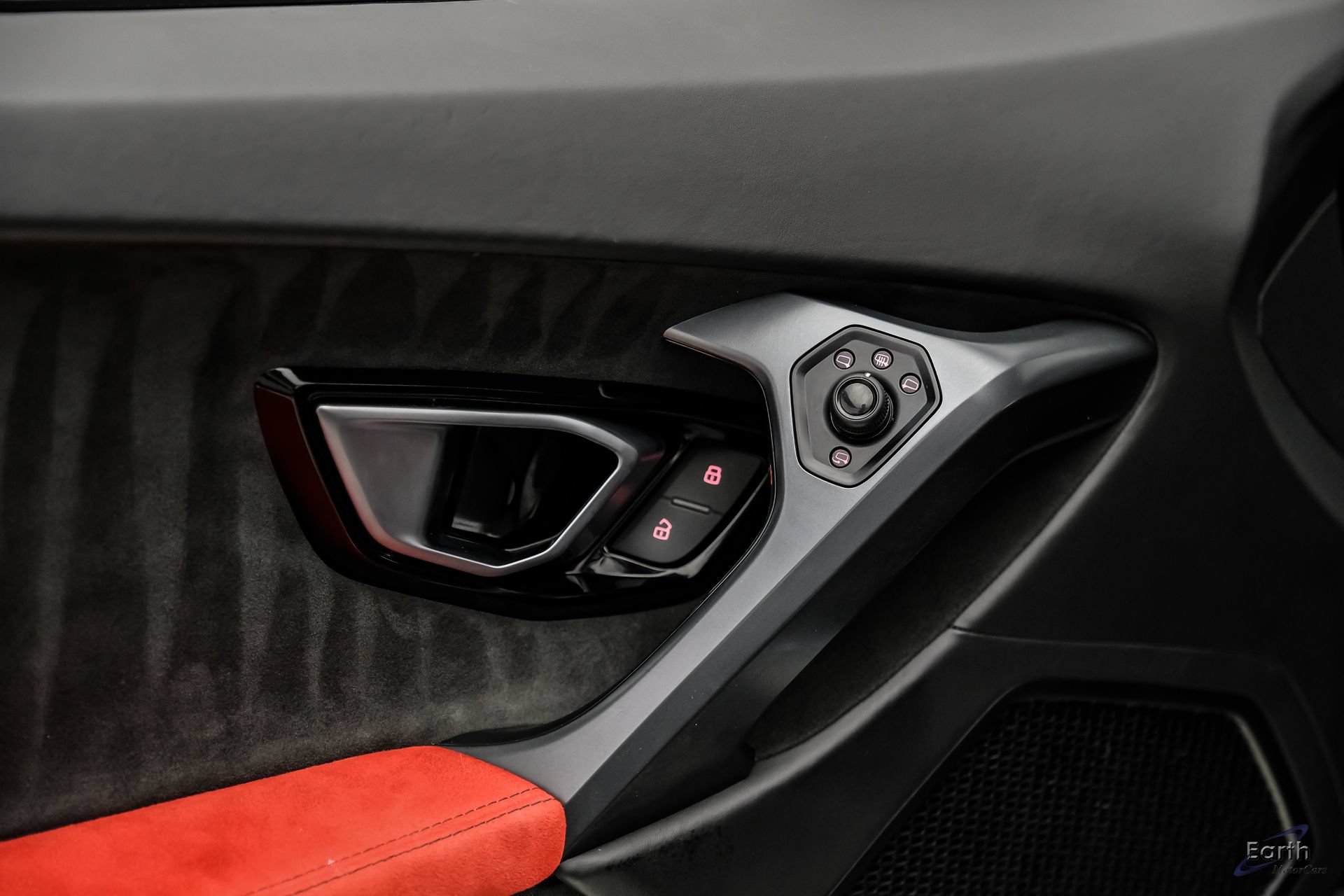 Used 2015 Lamborghini Huracan LP 610-4 AWD/4WD image 91