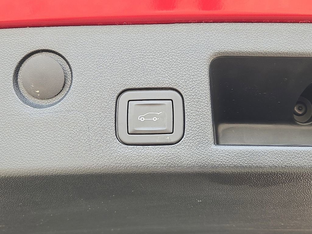 Used 2025 Chevrolet Equinox ACTIV w/ Convenience Package III image 15