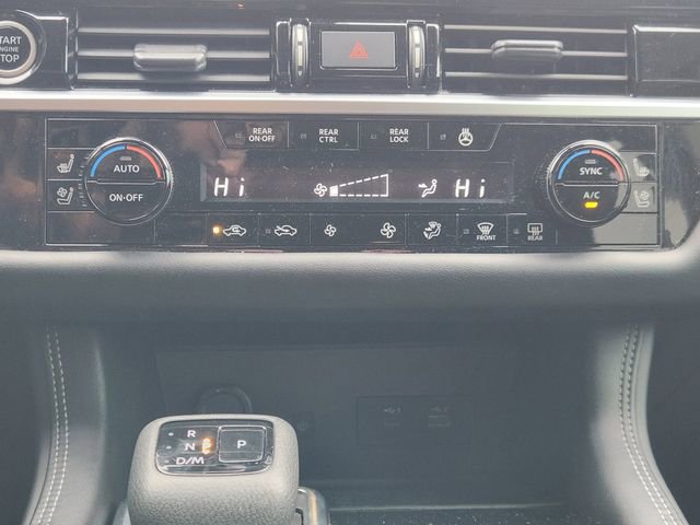 Used 2024 Nissan Pathfinder Platinum w/ Cargo Package FWD image 17