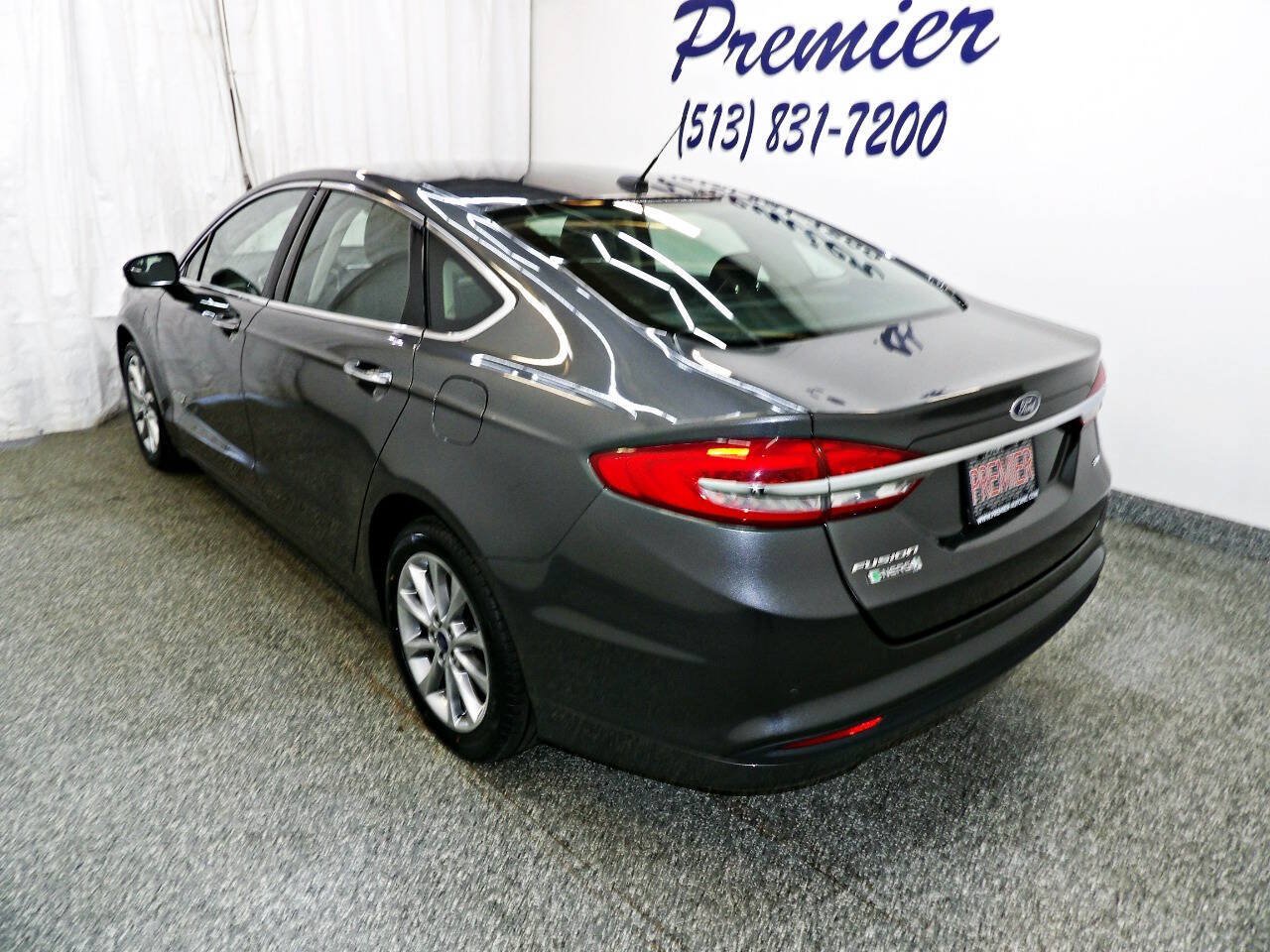 Used 2018 Ford Fusion Energi SE FWD image 4