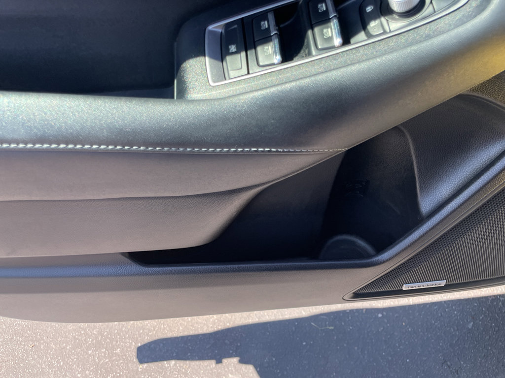 Used 2020 Subaru Outback Limited AWD/4WD image 22