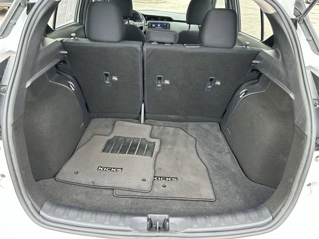 Used 2023 Nissan Kicks SR image 22
