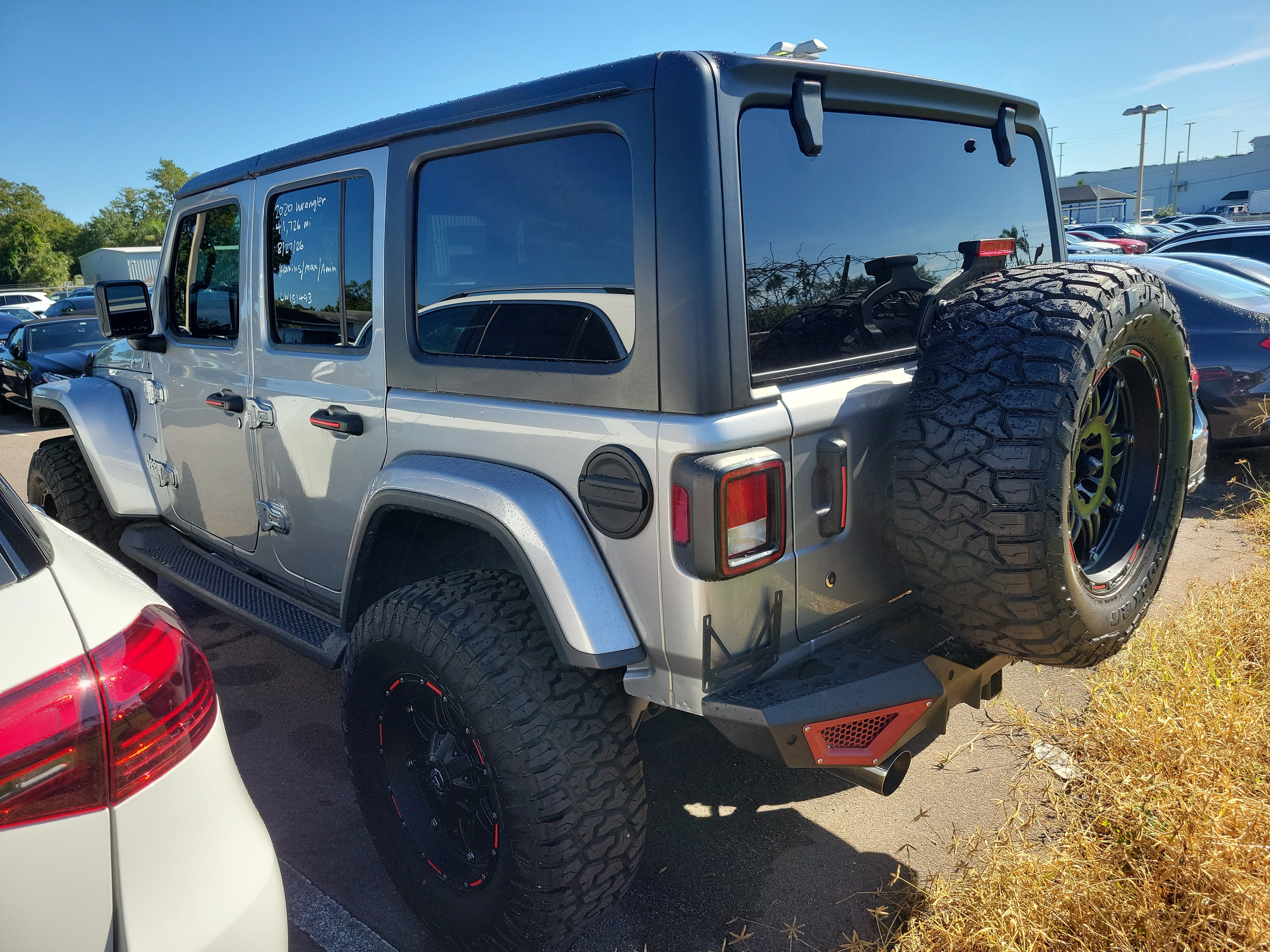 Used 2020 Jeep Wrangler Unlimited Sahara AWD/4WD image 4