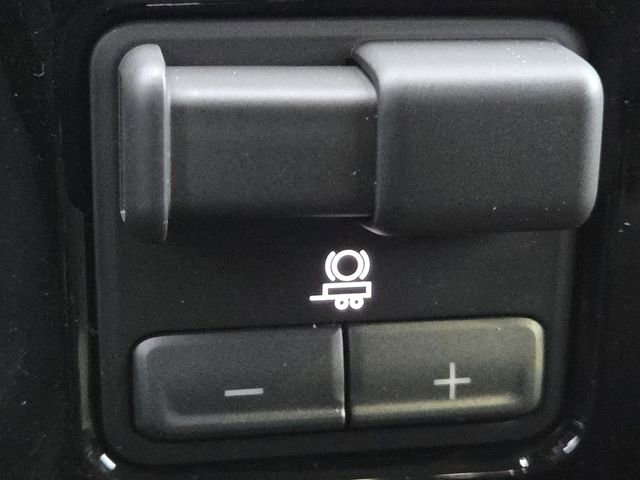 New 2026 GMC Sierra 1500 Elevation image 11