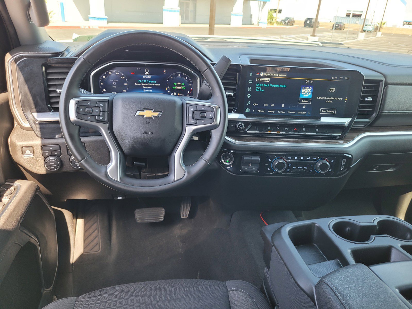 Used 2025 Chevrolet Silverado 2500 LT w/ Safety Package AWD/4WD image 19