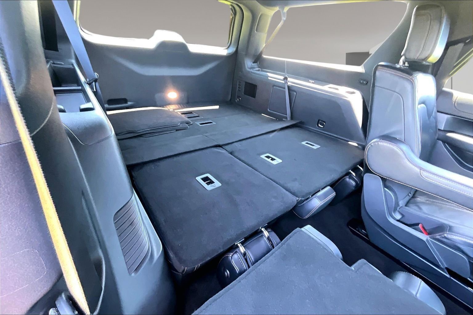 Used 2023 Ford Expedition Max Platinum RWD image 26