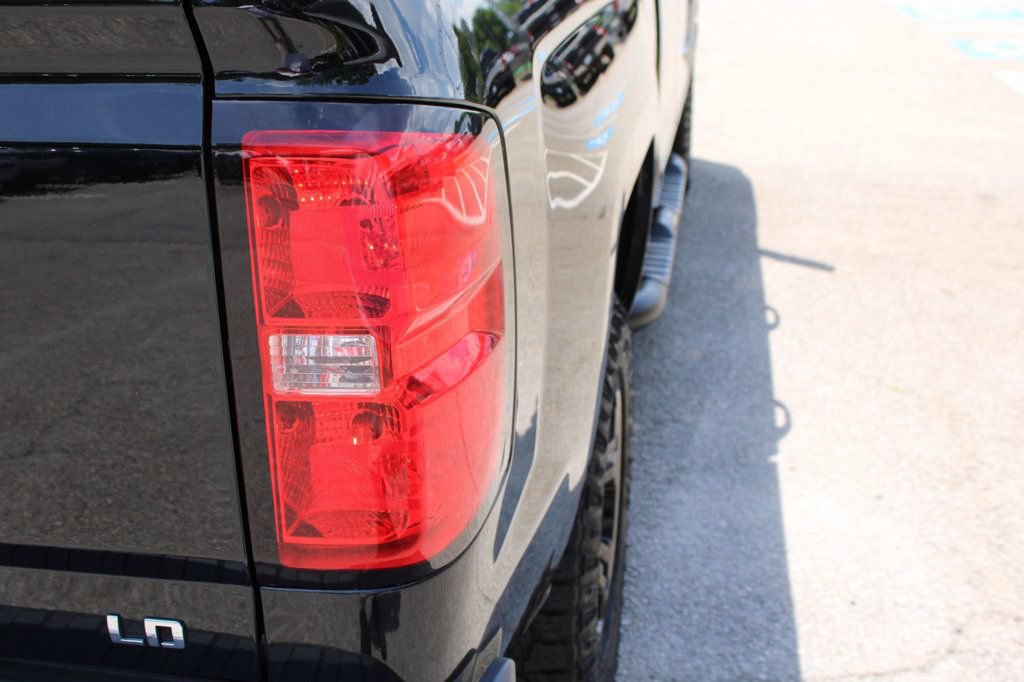Used 2019 Chevrolet Silverado 1500 LT w/ All Star Edition AWD/4WD image 11