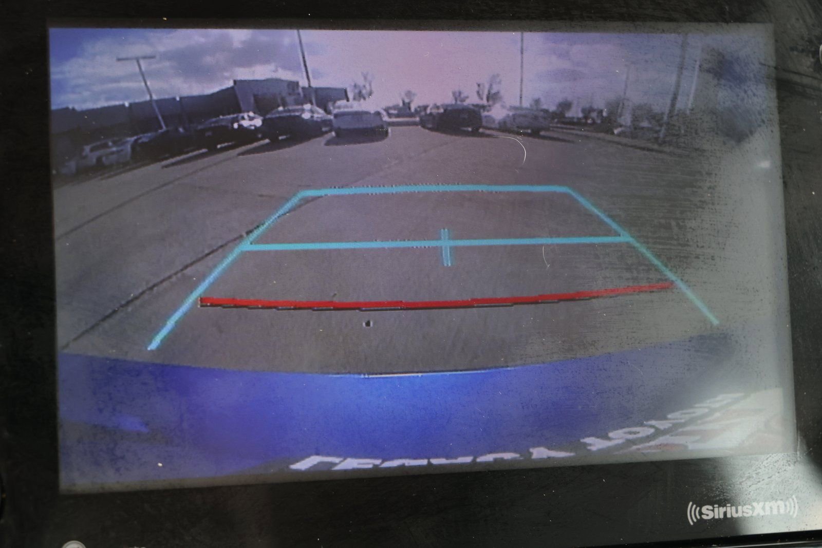 Used 2022 Toyota Prius L Eco image 3