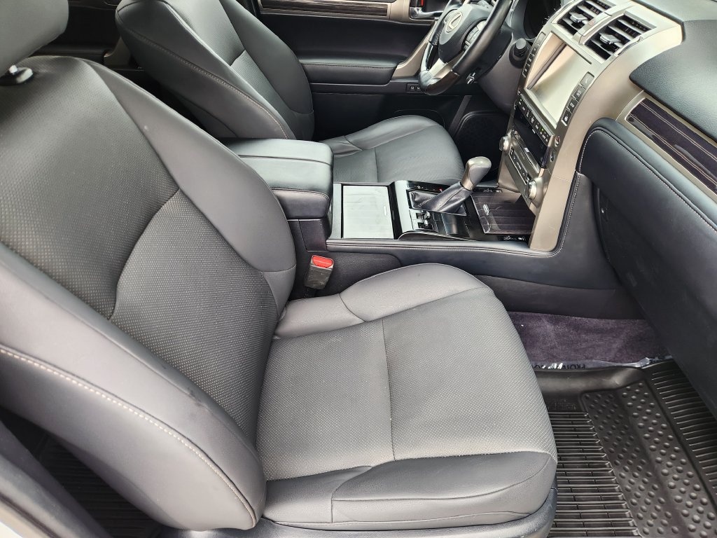 Used 2021 Lexus GX 460 Premium w/ Premium Package AWD/4WD image 14