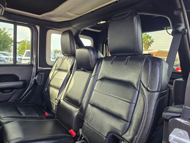 Used 2019 Jeep Wrangler Unlimited Sahara AWD/4WD image 20