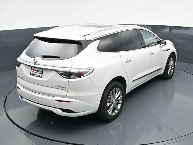 Used 2023 Buick Enclave Avenir w/ Avenir Technology Package AWD/4WD image 33