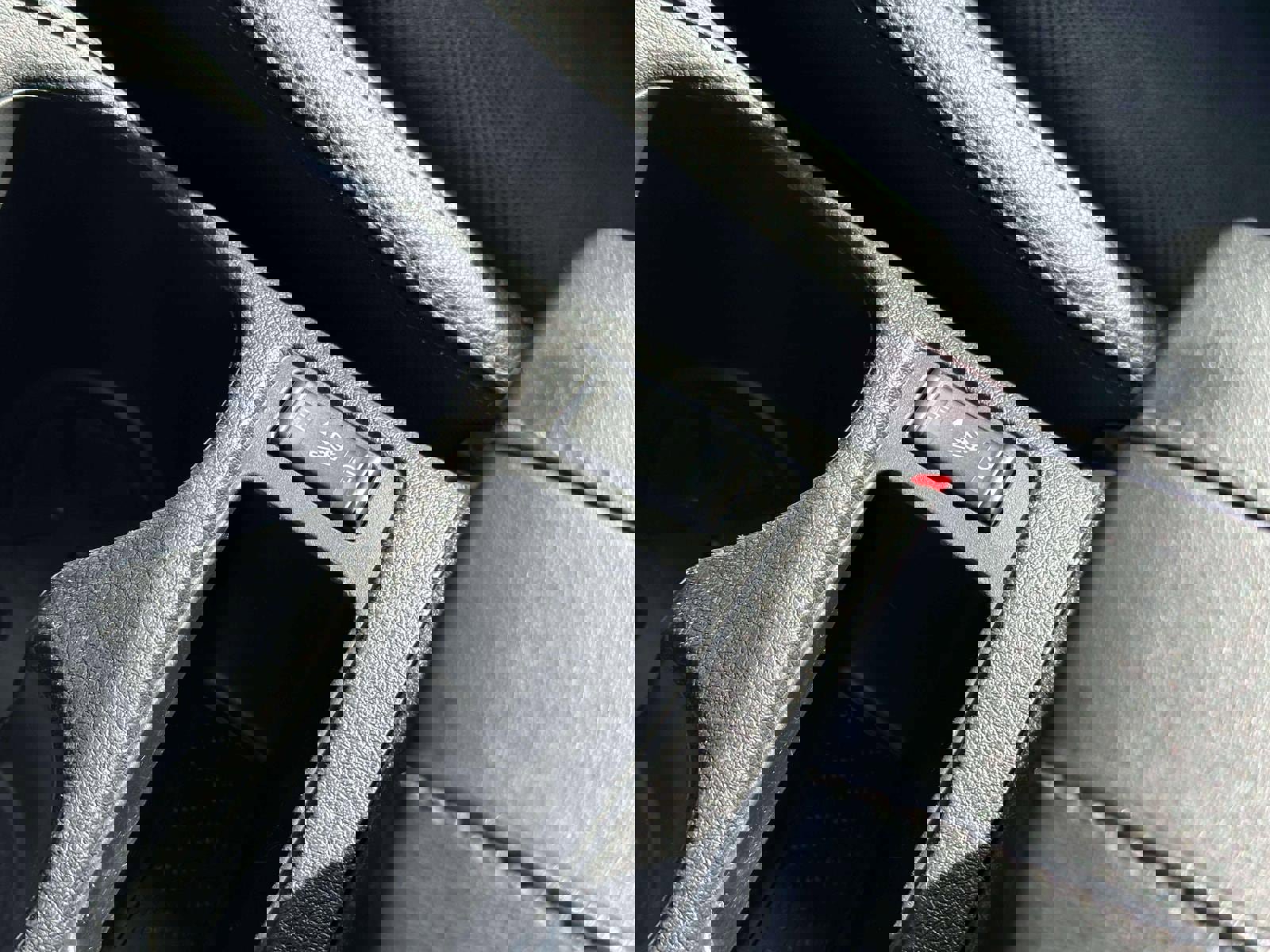 Used 2022 Nissan Rogue Sport SL w/ Premium Package image 34