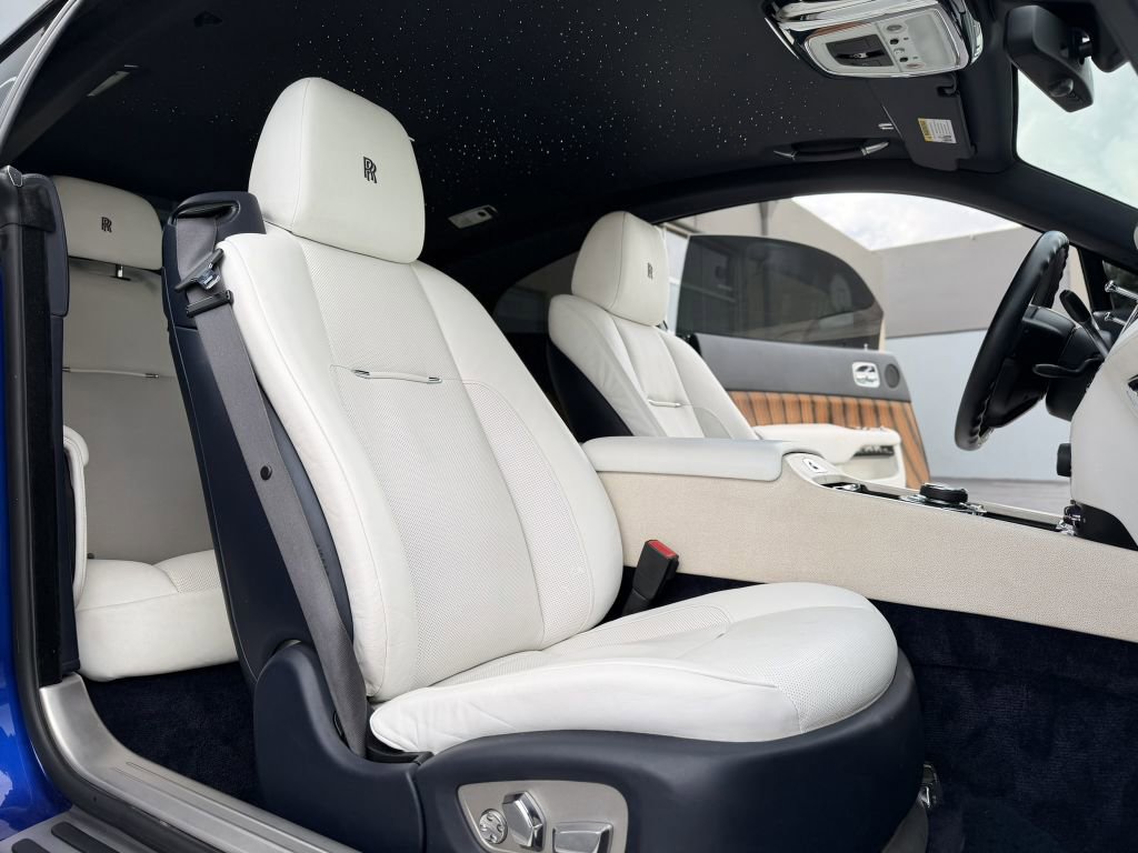 Used 2014 Rolls-Royce Wraith image 28