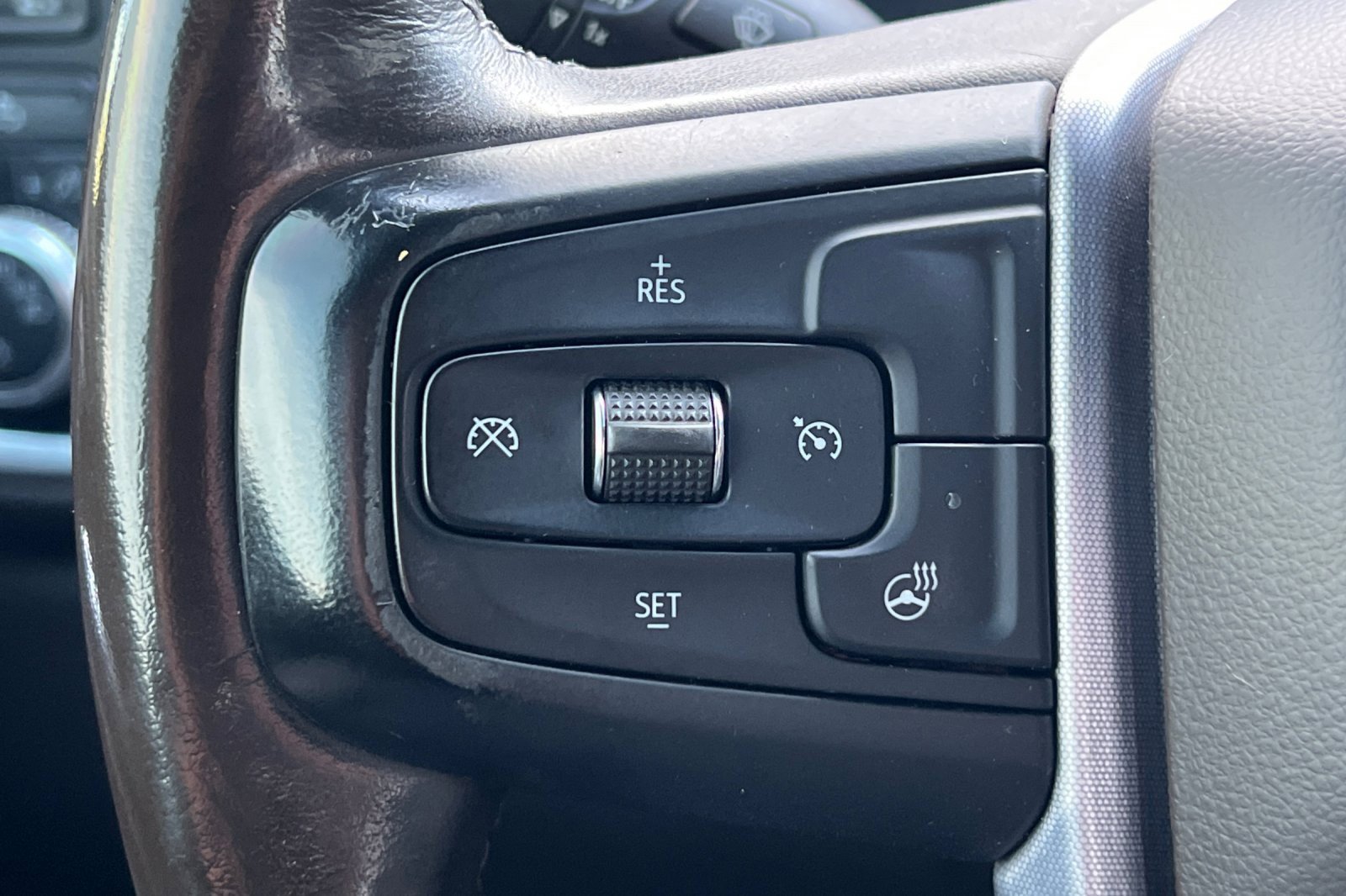 Used 2020 GMC Sierra 1500 SLE w/ SLE Value Package image 33