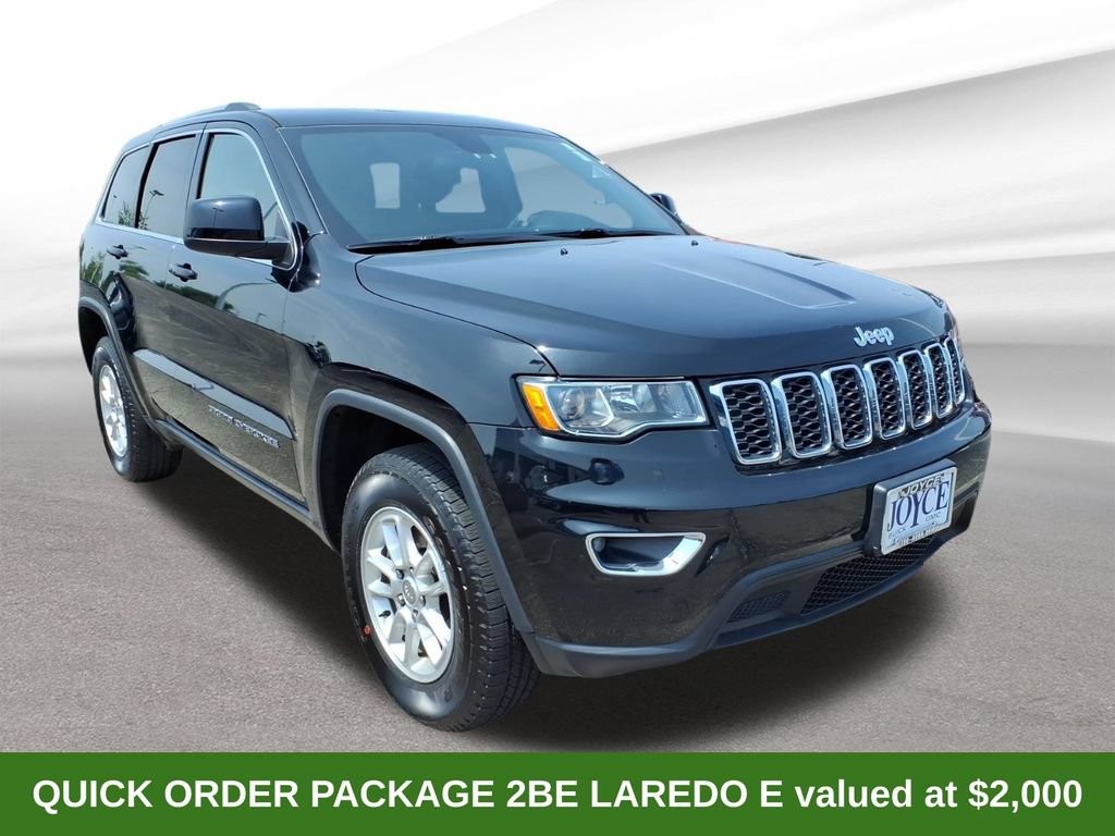 Used 2018 Jeep Grand Cherokee Laredo AWD/4WD image 3