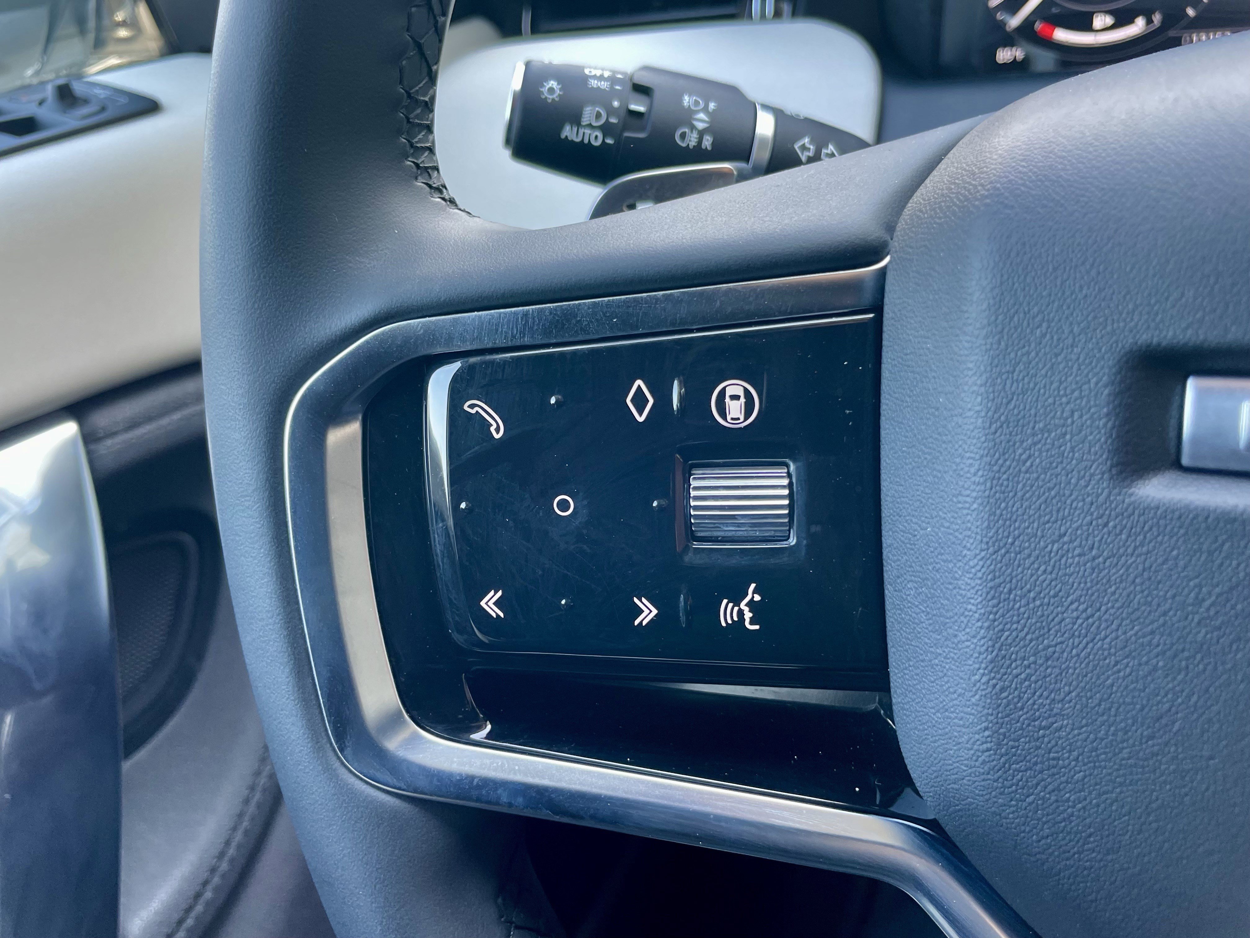 Certified 2024 Land Rover Discovery Sport S image 23