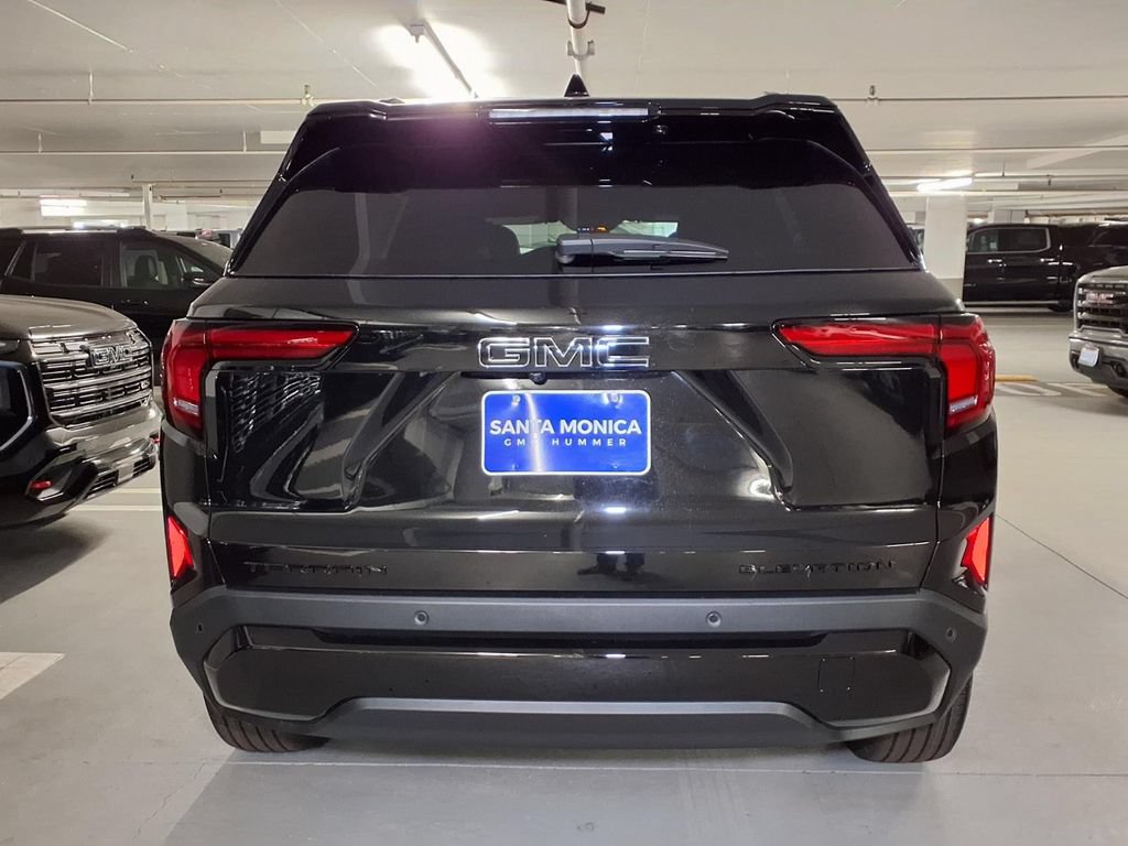 Used 2026 GMC Terrain Elevation w/ Elevation Premium Package FWD image 9